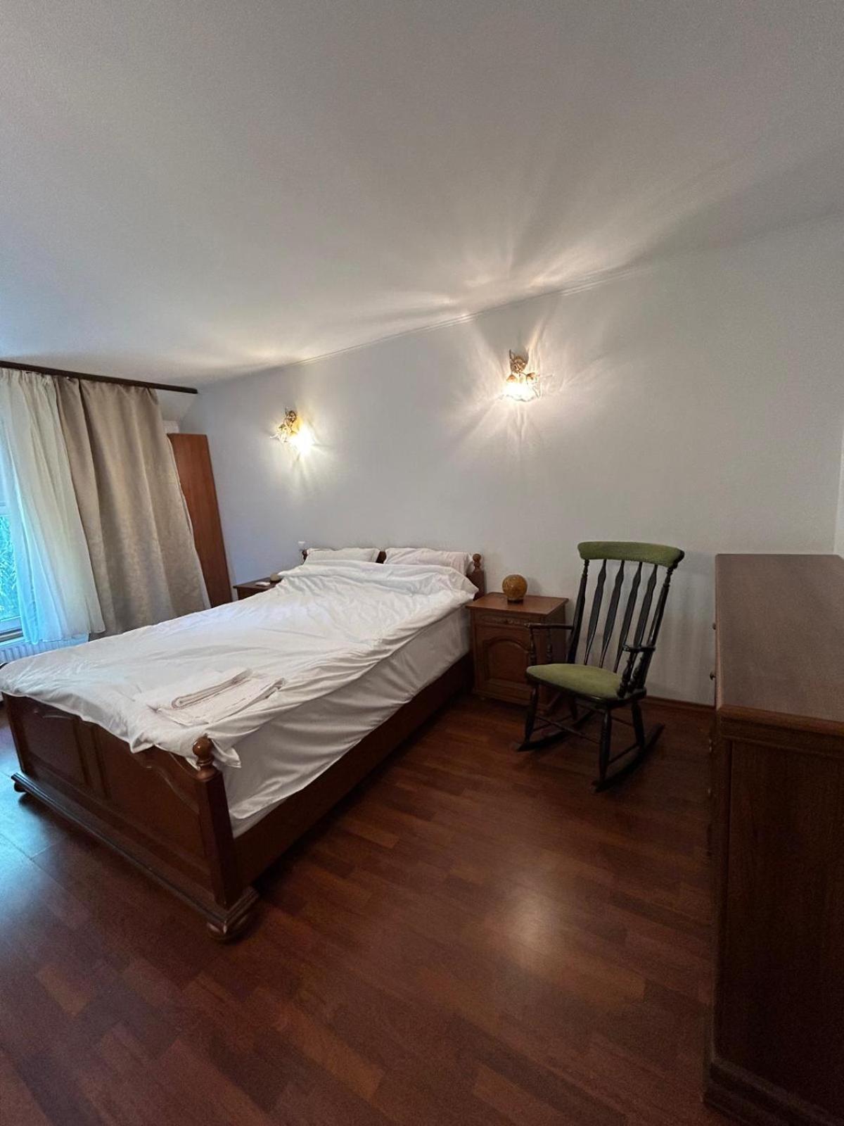 Vila De Inchiriat Aproape De Therme Balotesti Bagian luar foto