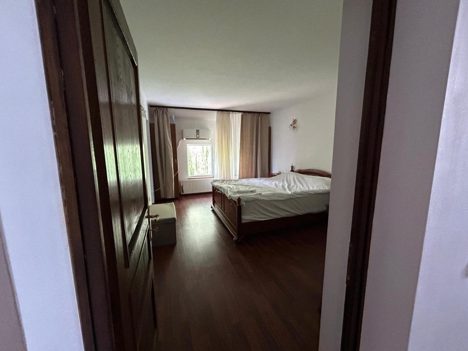 Vila De Inchiriat Aproape De Therme Balotesti Bagian luar foto
