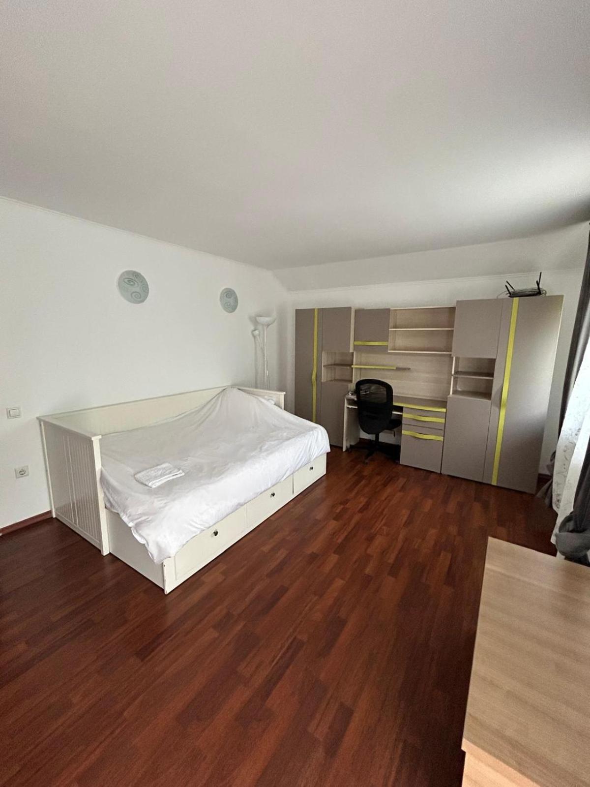 Vila De Inchiriat Aproape De Therme Balotesti Bagian luar foto