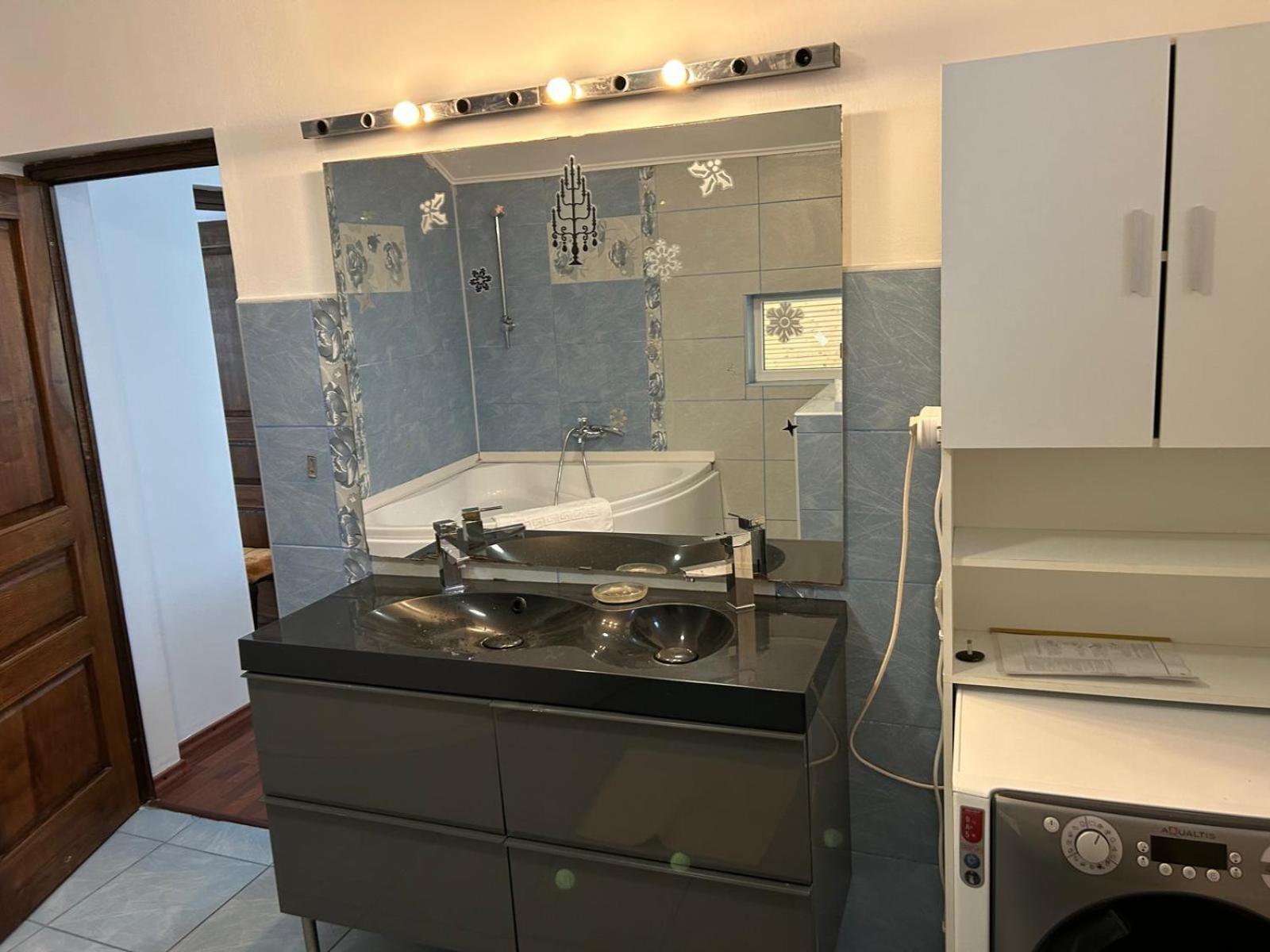 Vila De Inchiriat Aproape De Therme Balotesti Bagian luar foto